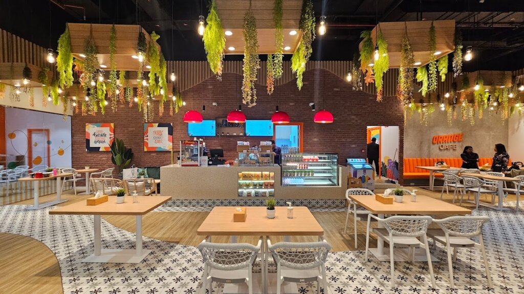 orange wheels circle mall dubai - indoor play cafe